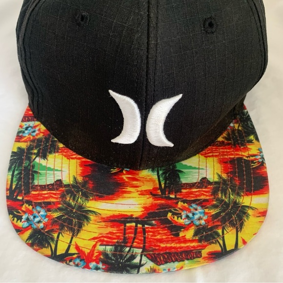 Hurley Hat - Picture 3 of 11